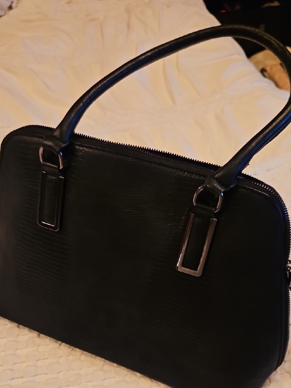 Elegant Black Women's Satchel Handbag with Polished Hardware